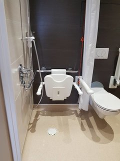 bathroom cleaning London